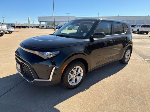 Used 2024 Kia Soul LX w/ Option Group 015 image 6