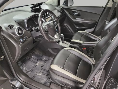 Used 2016 Chevrolet Trax LTZ w/ Midnight Edition image 9