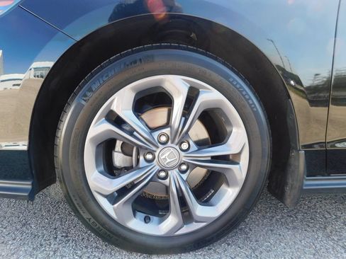 Used 2023 Honda Accord EX image 10