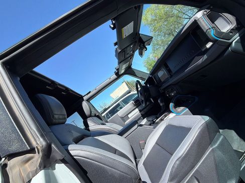 Used 2023 Ford Bronco Black Diamond AWD/4WD image 16
