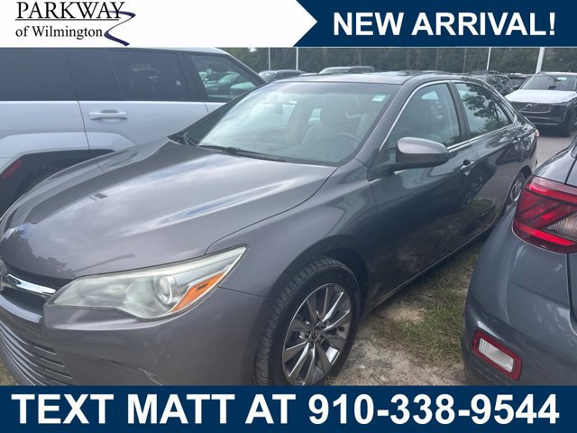 Used 2017 Toyota Camry XLE FWD image 1