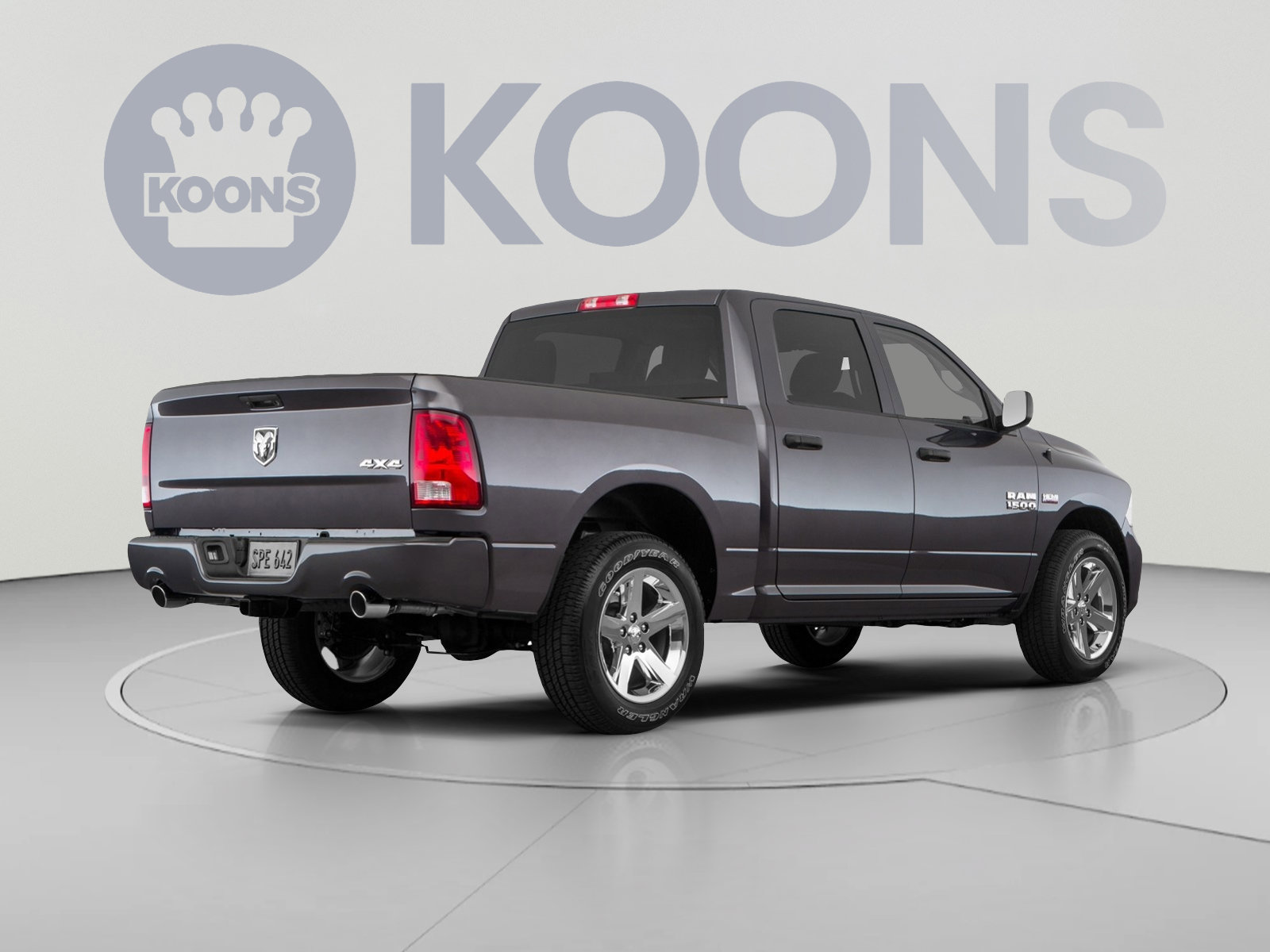 Used 2017 RAM 1500 Classic SLT AWD/4WD image 4
