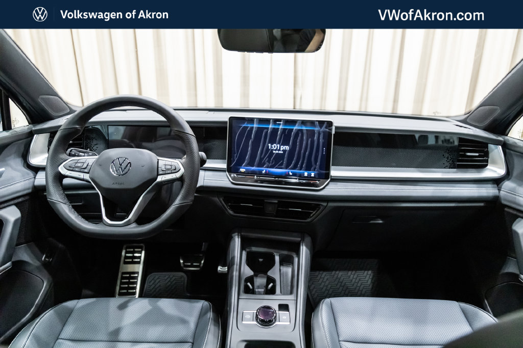 New 2026 Volkswagen Tiguan SE R-Line AWD/4WD image 14