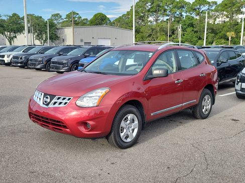 Used 2015 Nissan Rogue S w/ Convenience Package FWD image 3