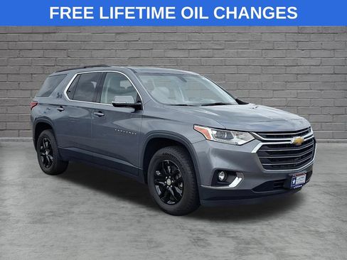 Used 2019 Chevrolet Traverse LT FWD image 1