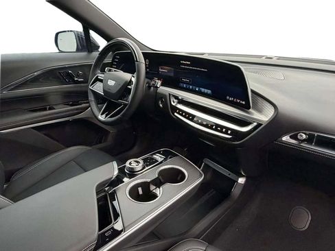 Used 2024 Cadillac Lyriq Luxury image 21