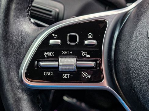 Used 2022 Mercedes-Benz GLC 300 GLC 300 image 22