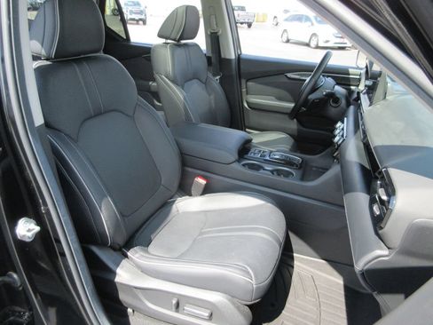 Used 2025 Honda Pilot Elite image 24