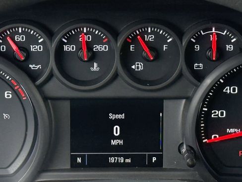 Certified 2025 Chevrolet Silverado 1500 Custom w/ LPO, Dark Essentials Package image 14