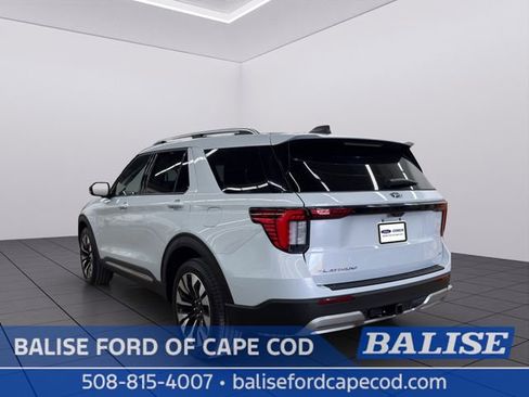 Used 2025 Ford Explorer Platinum w/ LUX Leather Package image 4