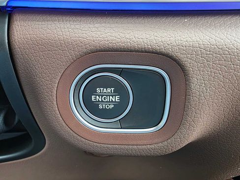 Used 2026 Mercedes-Benz GLE 450e 4MATIC image 37