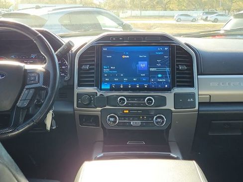 Used 2022 Ford F250 Lariat w/ Black Appearance Package image 16