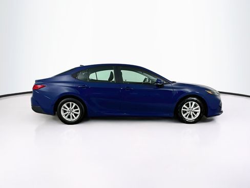 Used 2025 Toyota Camry LE FWD image 10