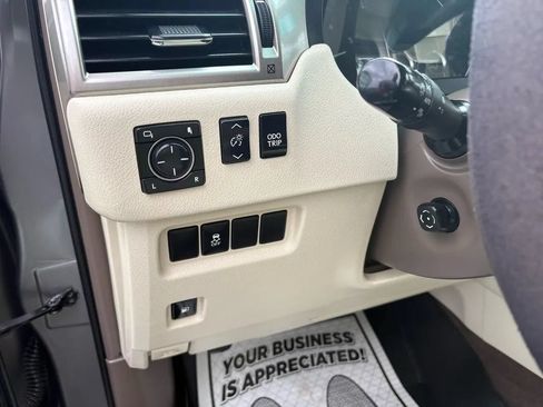 Used 2010 Lexus GX 460 w/ Comfort Plus Pkg AWD/4WD image 17
