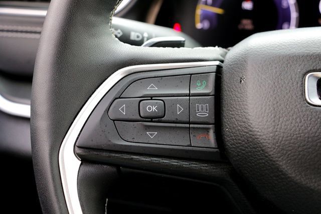 Used 2025 Jeep Grand Cherokee Laredo X w/ Luxury Tech Group I AWD/4WD image 16