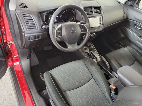Used 2025 Mitsubishi Outlander Sport AWD image 11