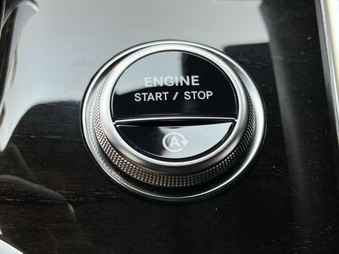 Certified 2025 Mercedes-Benz GLC 300 4MATIC image 31