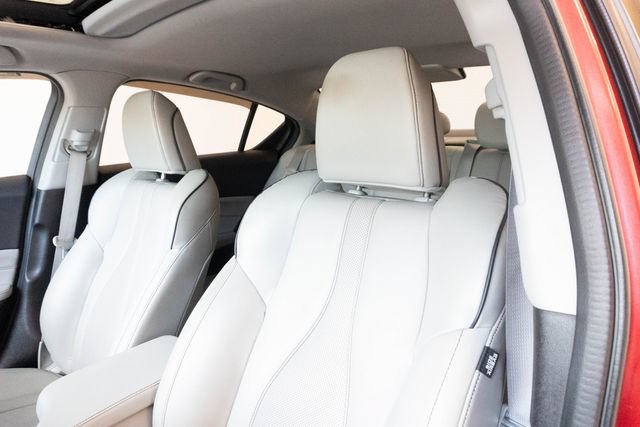 Used 2019 Acura ILX w/ Technology Package FWD image 16