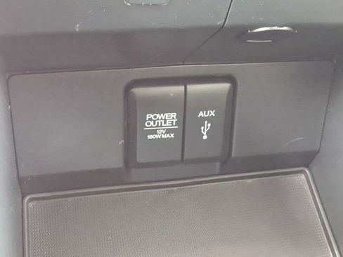 Used 2017 Honda Pilot LX image 18