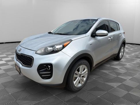 Used 2018 Kia Sportage LX AWD/4WD image 7