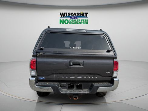 Used 2021 Toyota Tacoma TRD Off-Road AWD/4WD image 24