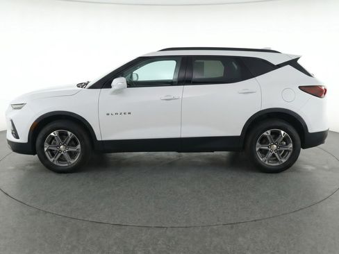 Used 2025 Chevrolet Blazer LT FWD image 5