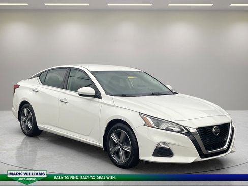 Used 2019 Nissan Altima 2.5 S image 1