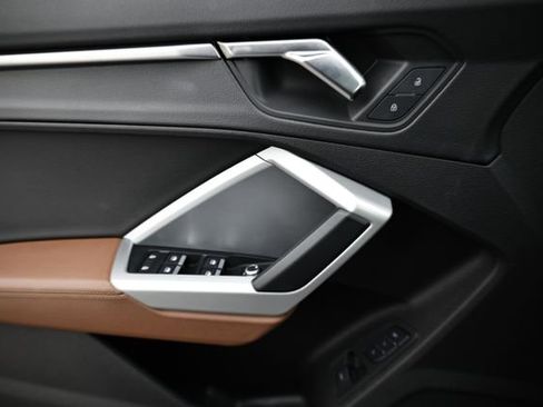 Used 2022 Audi Q3 2.0T Premium w/ Convenience Package image 15