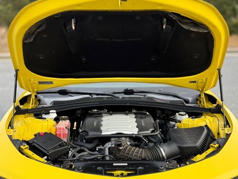 Used 2018 Chevrolet Camaro SS image 41