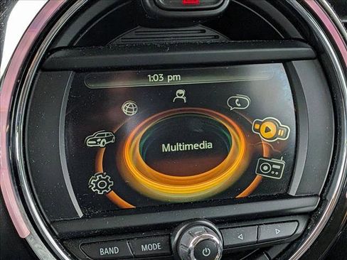 Used 2018 MINI Cooper 4-Door Hardtop image 7