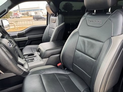 Used 2018 Ford F150 Raptor w/ Equipment Group 802A Luxury image 26