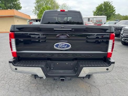 Used 2017 Ford F250 Lariat w/ Lariat Ultimate Package AWD/4WD image 3