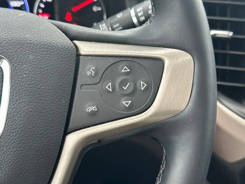 Used 2023 GMC Acadia Denali w/ Denali Ultimate Package AWD/4WD image 22