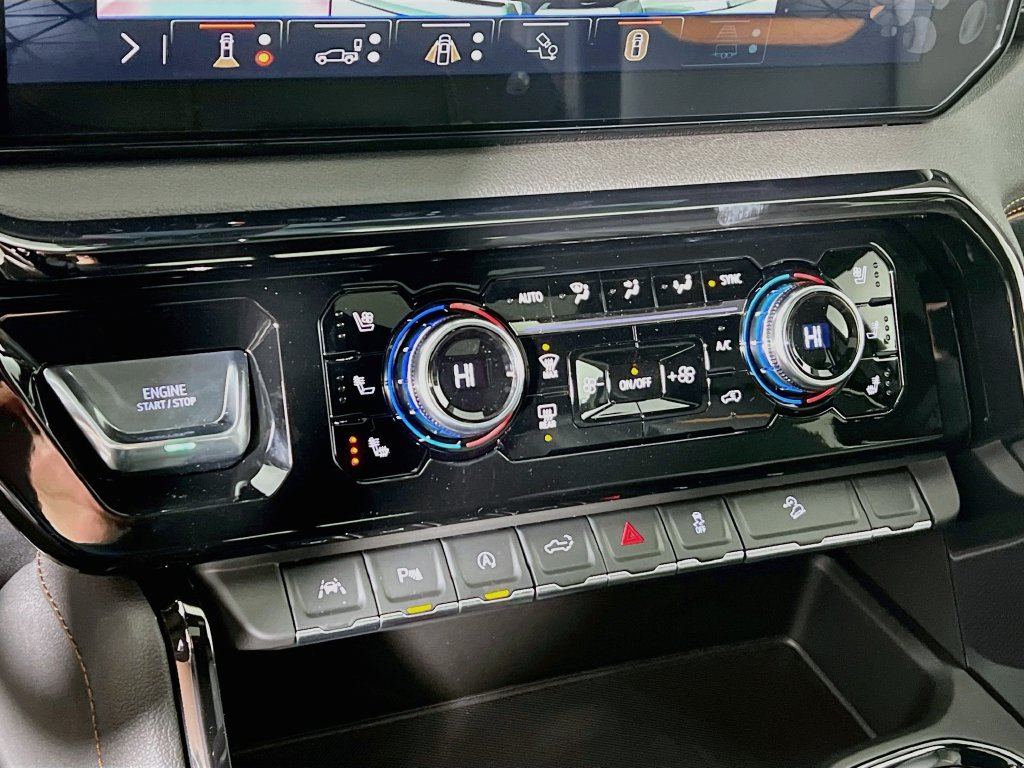New 2026 GMC Sierra 1500 AT4 w/ AT4 Premium Package AWD/4WD image 13