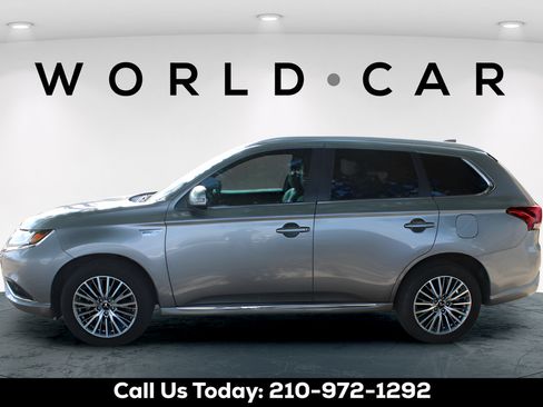 Used 2022 Mitsubishi Outlander SEL AWD/4WD image 5
