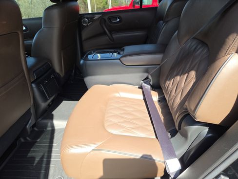 Used 2022 Nissan Armada Platinum w/ Captain's Chairs Package image 7