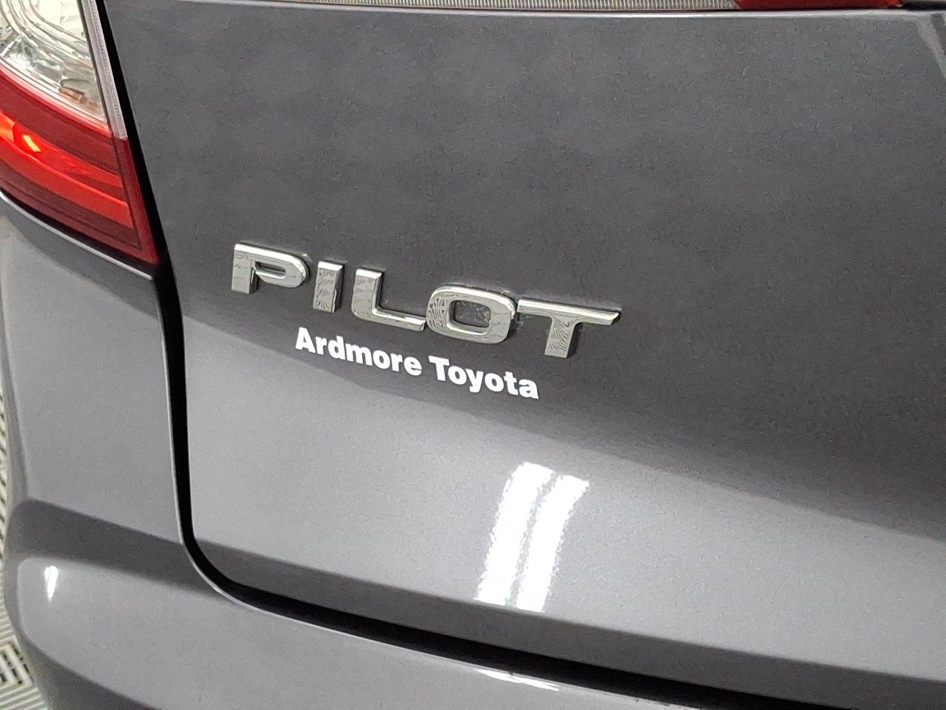 Used 2020 Honda Pilot Elite image 24