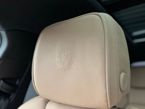 New 2026 Porsche Macan Turbo image 31