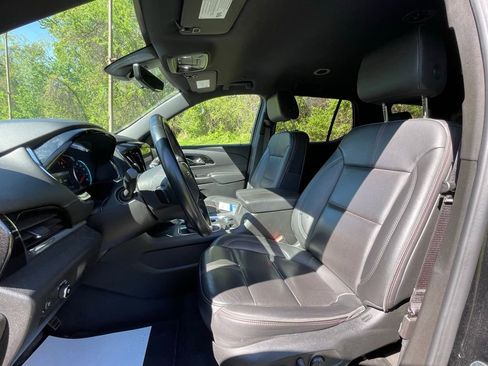 Certified 2023 Chevrolet Traverse RS AWD/4WD image 32