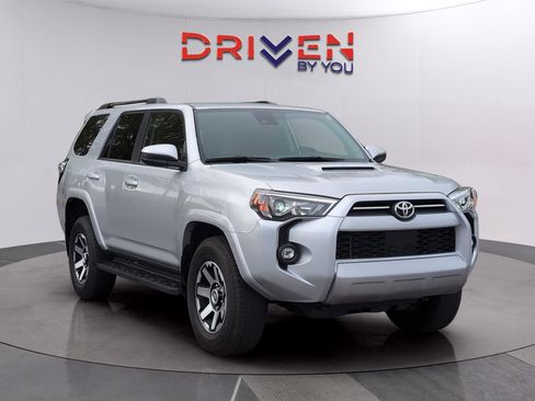 Used 2024 Toyota 4Runner TRD Off-Road image 4