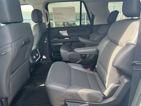 New 2026 Ford Expedition Max Active AWD/4WD image 25