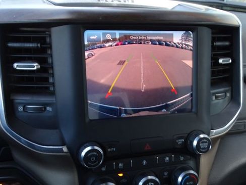 Used 2022 RAM 1500 Laramie AWD/4WD image 37