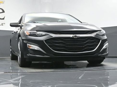 Used 2019 Chevrolet Malibu RS FWD image 3