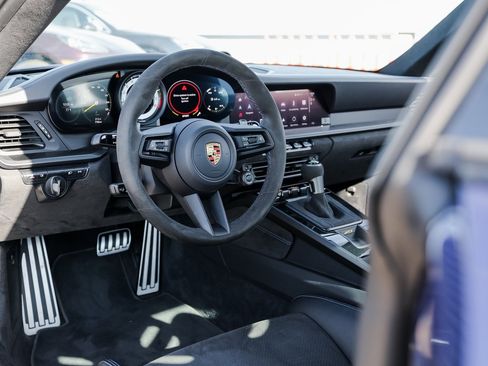 Certified 2022 Porsche 911 GT3 image 25