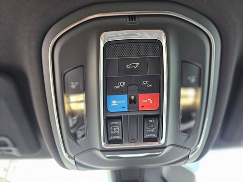 New 2026 Jeep Grand Cherokee L Altitude RWD image 18
