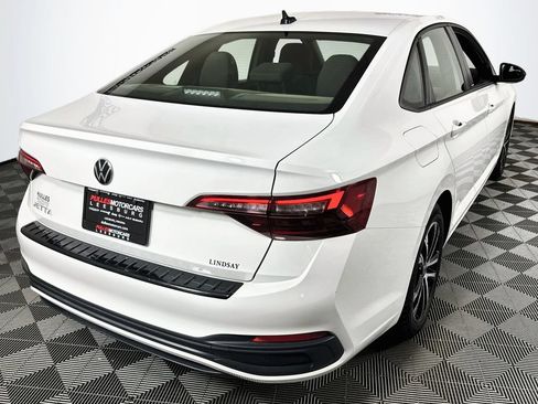 Used 2024 Volkswagen Jetta Sport FWD image 7