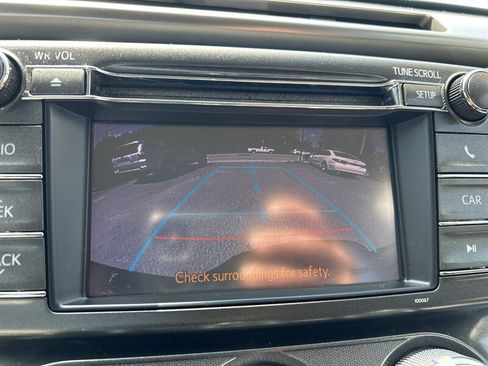Used 2013 Toyota RAV4 LE AWD/4WD image 11