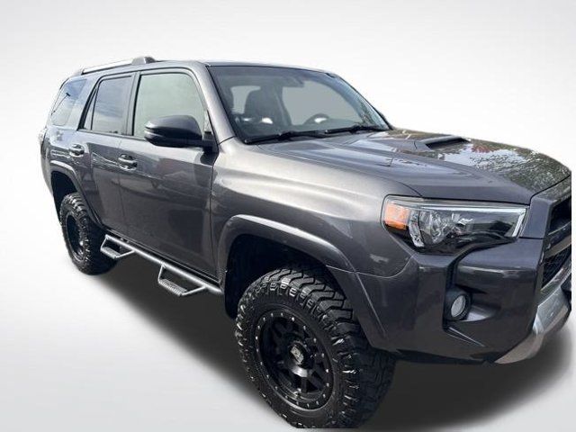 Used 2016 Toyota 4Runner Trail Premium AWD/4WD image 6