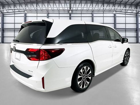 New 2026 Honda Odyssey Elite image 5