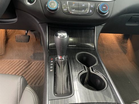 Used 2018 Chevrolet Impala LS FWD image 15